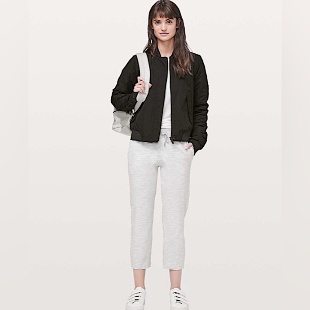 lululemon athletica Light Gray Cropped Joggers